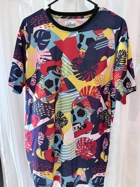 fresh Black-Neon Geo Skull Crew Tee